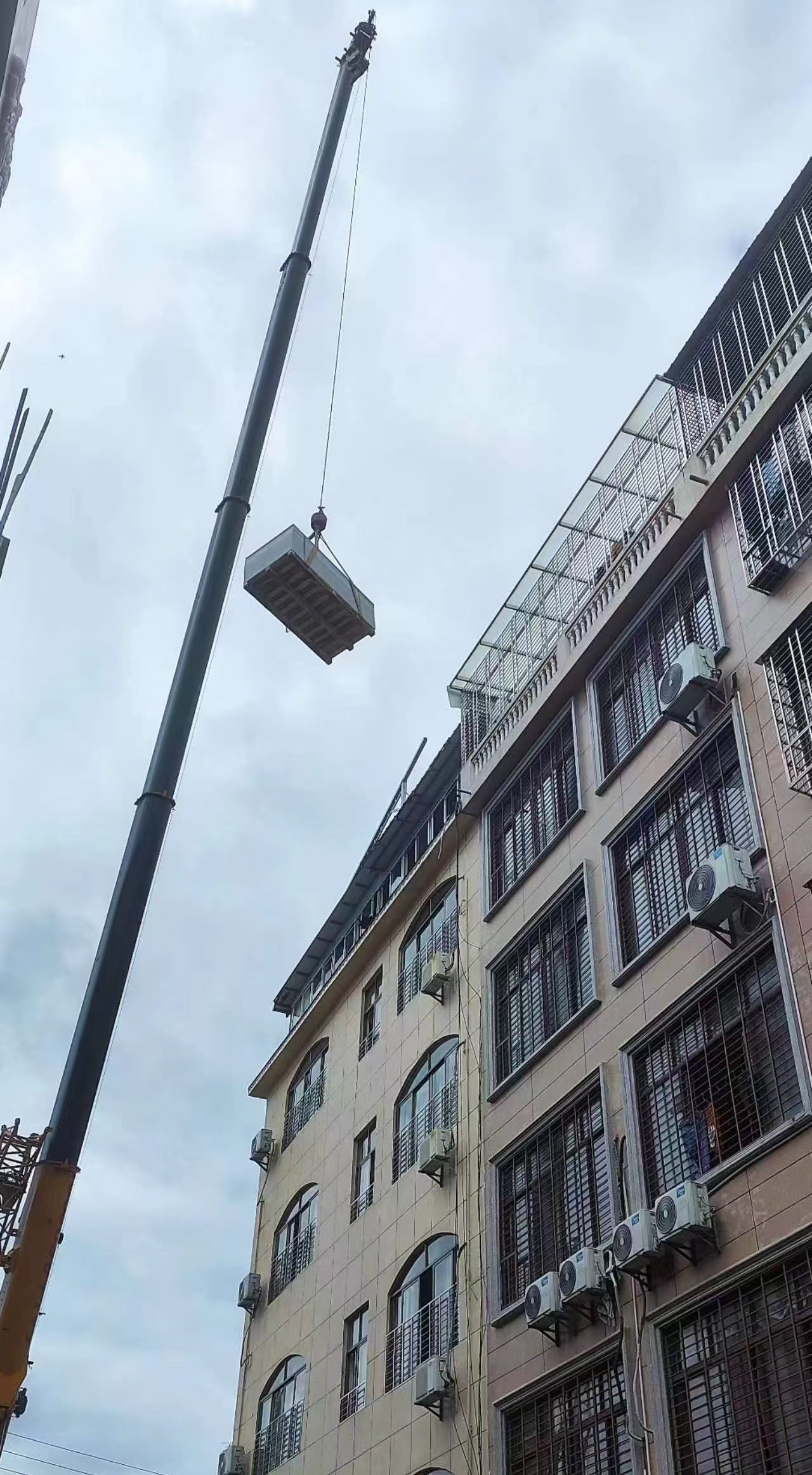 敦化市大件设备吊装租吊机